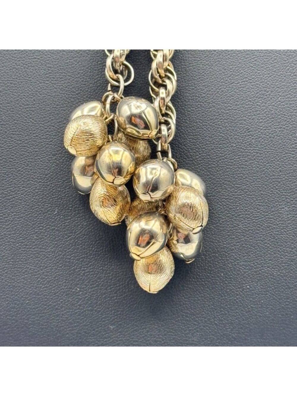 Twisted Rope Tassel Lariat Necklace With Dual Gold-Tone Cluster Charms Vintage - Picture 3 of 8
